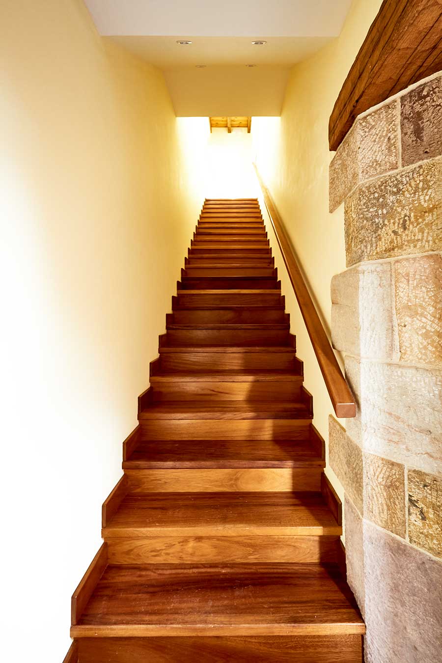 Casa Rural CUENCA BUCER | Escalera hacia las Estancias